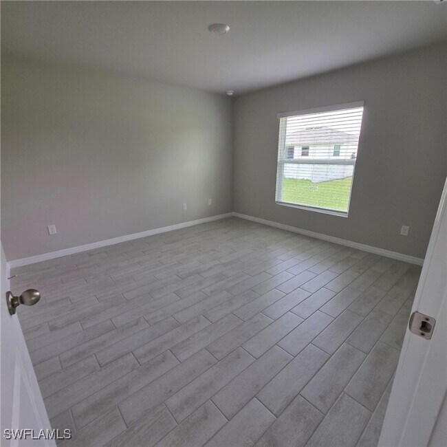 Foto del edificio - 2915 42nd St SW