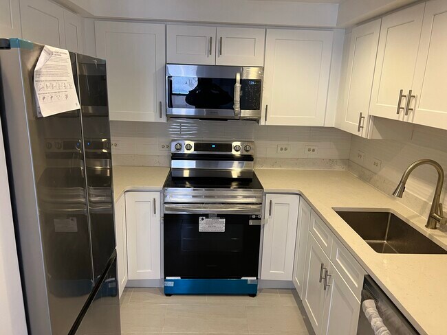 Foto del edificio - 528 Commonwealth Ave