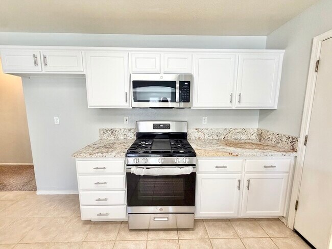 Building Photo - Bright and inviting 3-bedroom, 2-bathroom home!