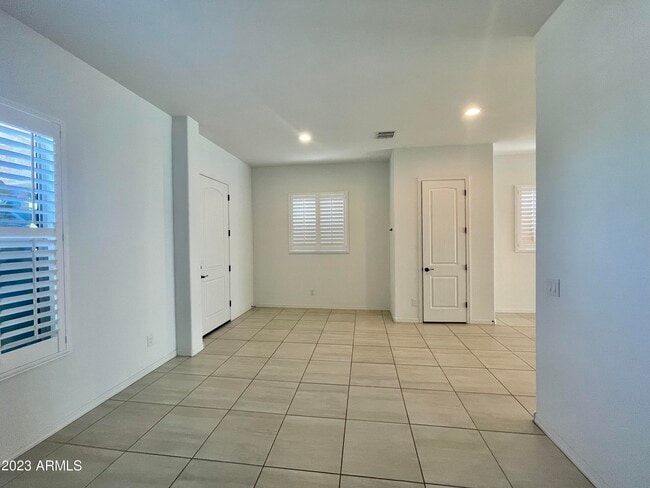 Building Photo - 337 W Glacier Bay Dr