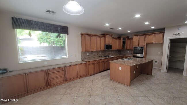 Foto del edificio - 7318 N Kirsten Ave