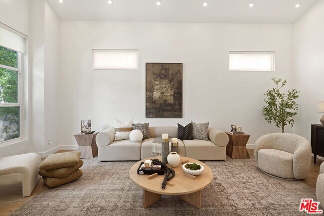 Foto del edificio - 15232 Hartsook St
