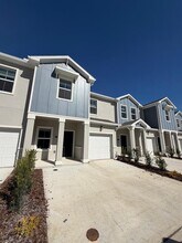 Building Photo - 2739 Skyline Lp