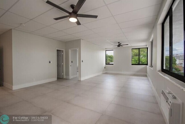 Building Photo - 1541 Cordova Rd