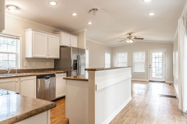 Foto del edificio - 435 W Baltimore Ave