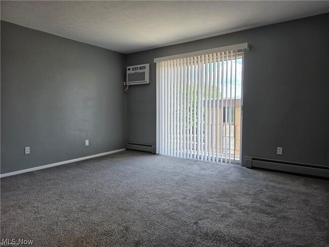 Building Photo - 16101 Maple Park Dr