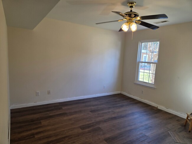 Foto del edificio - 1165 Greens Rd