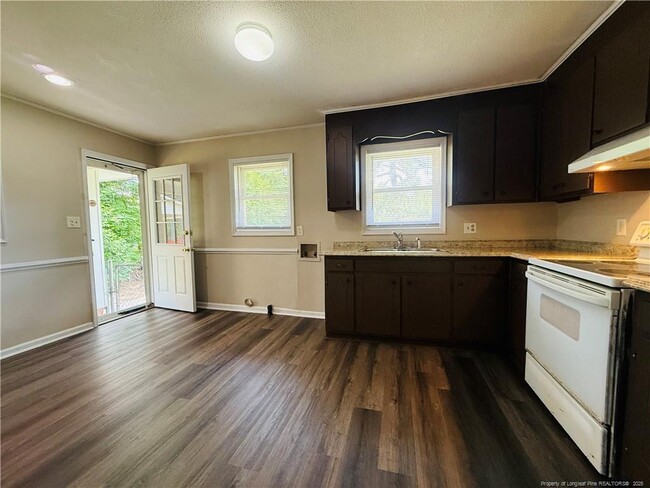 Building Photo - 5860 Rockfish Rd