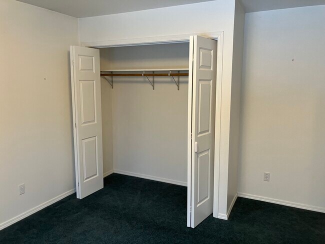 Bedroom one closet - 900 W Selina Ln