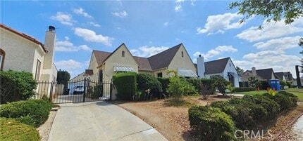 Building Photo - 1704 Edgewood Dr