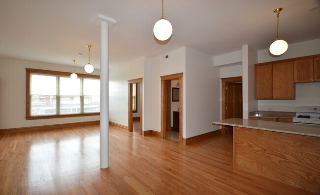 Foto del edificio - 3406 N Sheffield Ave