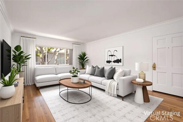 Foto del edificio - 5851 Woodman Ave