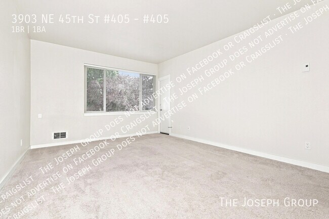 Foto del edificio - 3903 NE 45th St