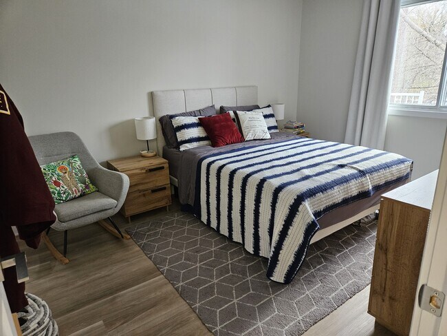 Building Photo - 10494 Tsse Fleury