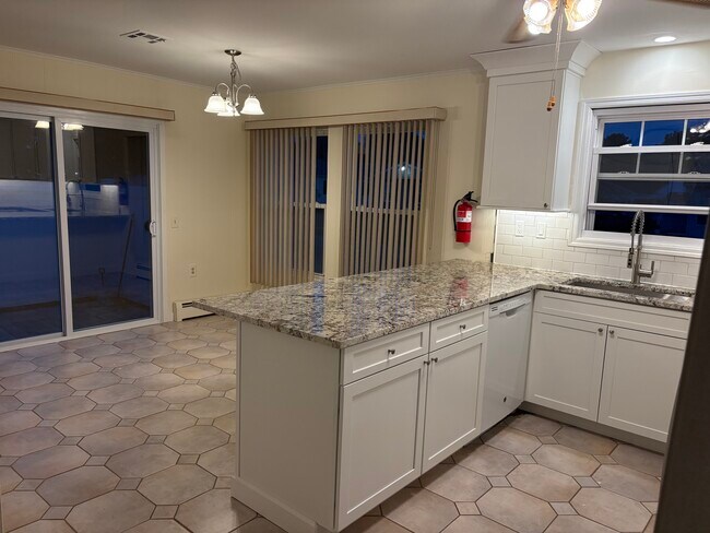 Foto del edificio - 207 Torrey Pines Dr