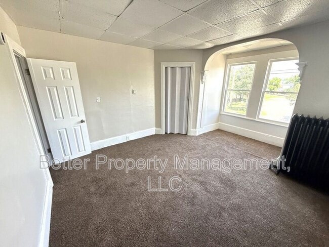 Foto del edificio - 230 N 3rd St