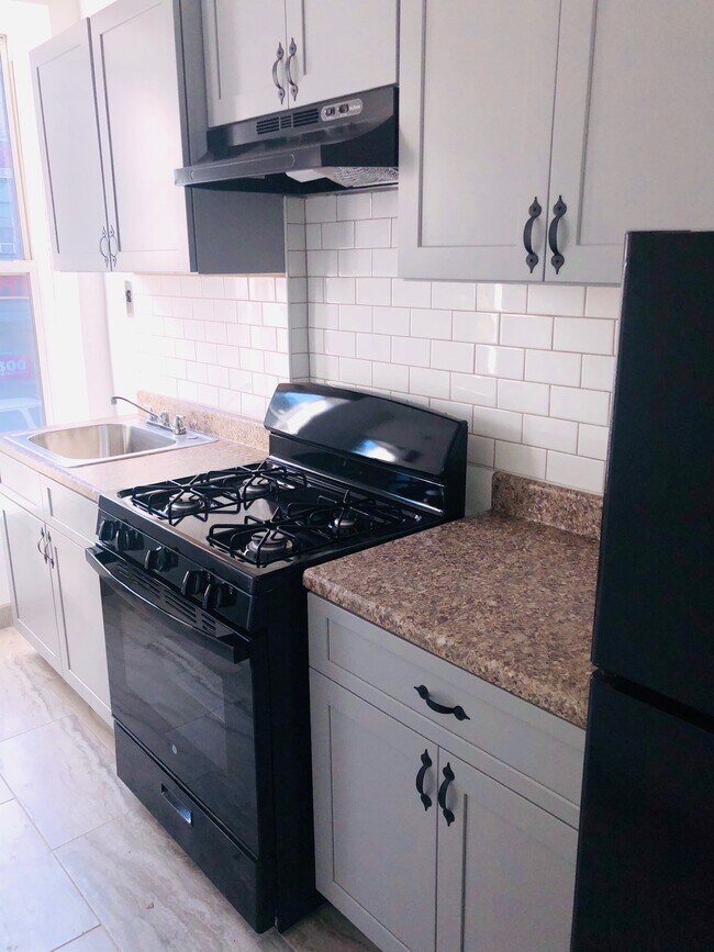 Galley Kitchen (view left) - 1221 Fulton St