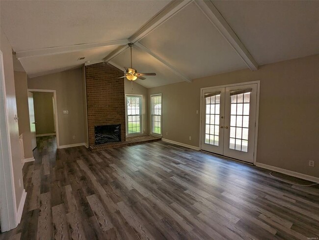 Building Photo - 5908 Carmel Dr