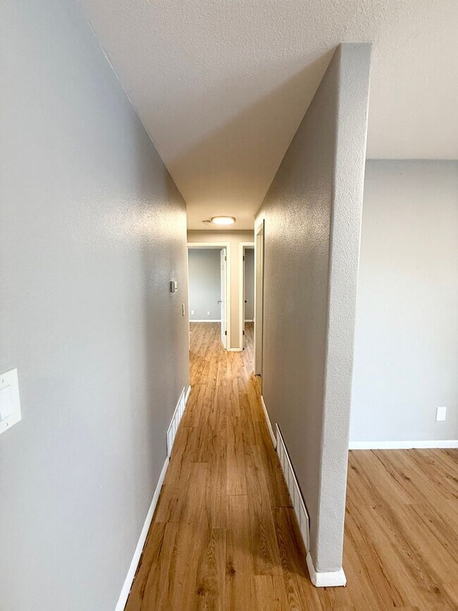 Foto del edificio - Charming 3BR Duplex in Aurora