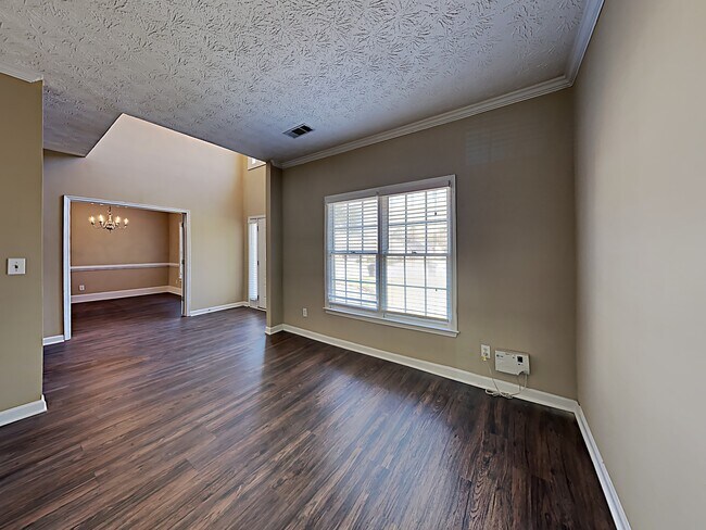 Foto del edificio - 315 Thornberry Court