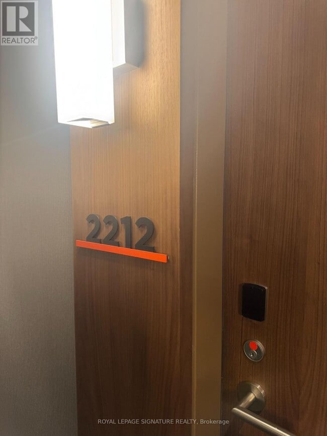 Building Photo - 40 Lagerfeld Dr