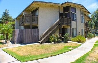 Building Photo - 1150 S Meadow Ln