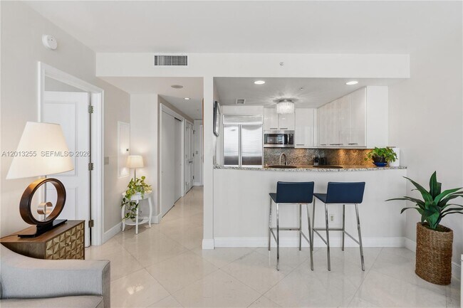 Foto del edificio - 3350 SW 27th Ave