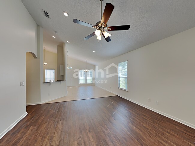 Foto del edificio - 2139 Sandy Branch Pl