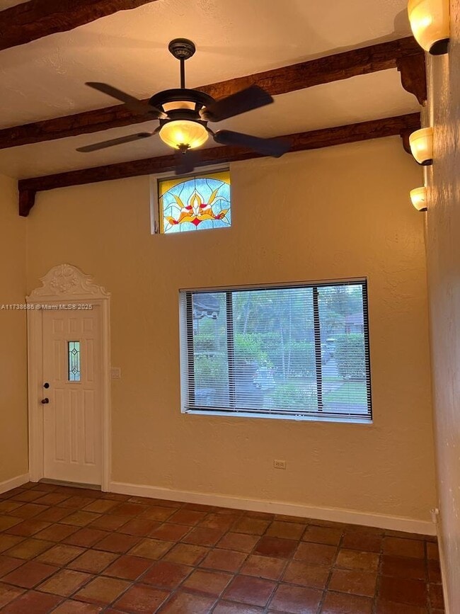 Building Photo - 2 bedroom in North Miami FL 33161