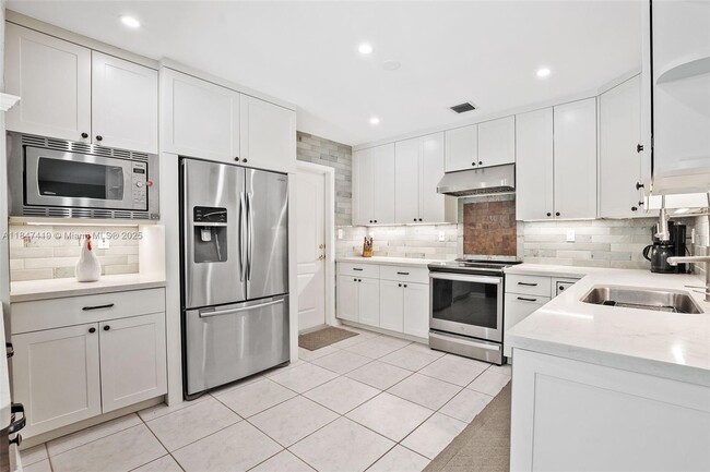 Building Photo - 8220 SW 162nd St