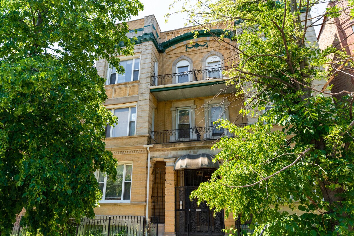 Primary Photo - 5618 S Prairie Ave