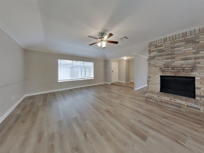 Building Photo - 17526 Jolly Boat Dr