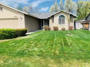 Building Photo - 7456 W Limelight Ct