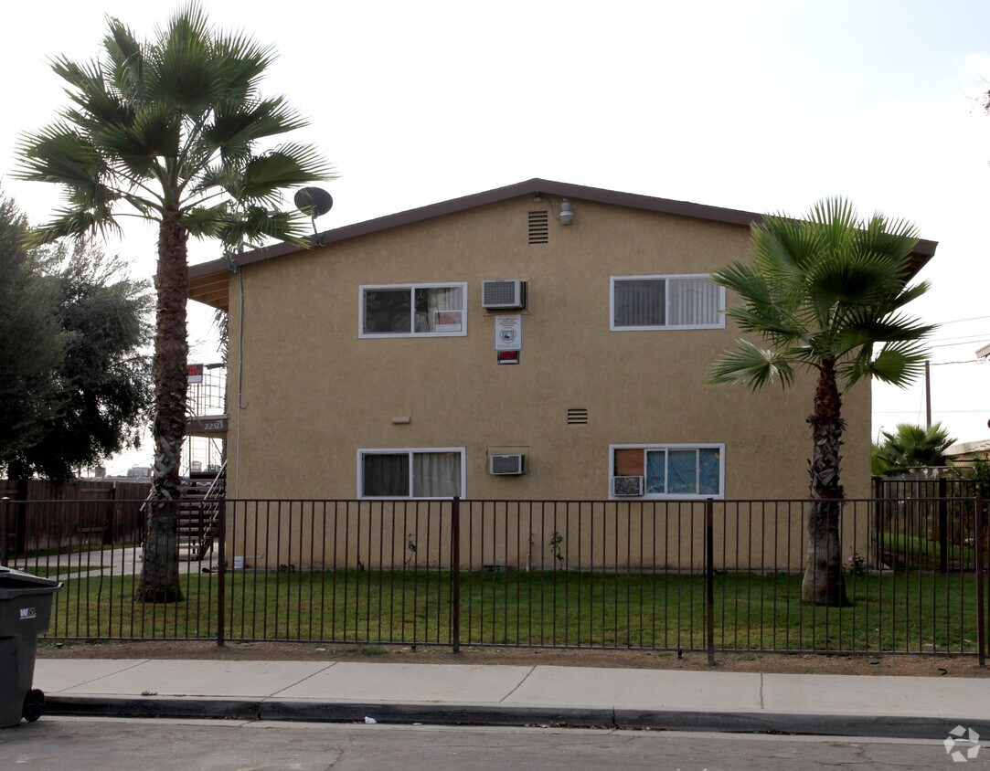 Building Photo - Sunvillage Apartments