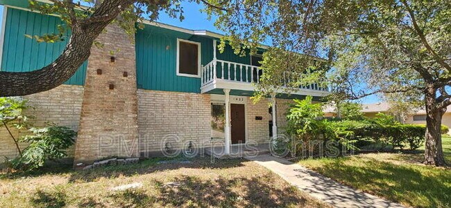 Building Photo - 1022 Delta Dr