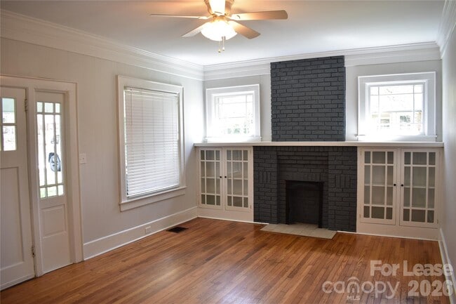 Building Photo - 629 N Cedar St