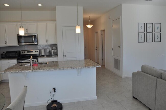 Building Photo - 1046 Wanderer Dr