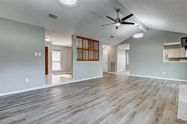 Foto del edificio - 1239 Strawberry Park Ln