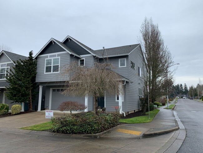 Building Photo - Charming 3-BR Felida Rental with Fenced Yard & Private Patio