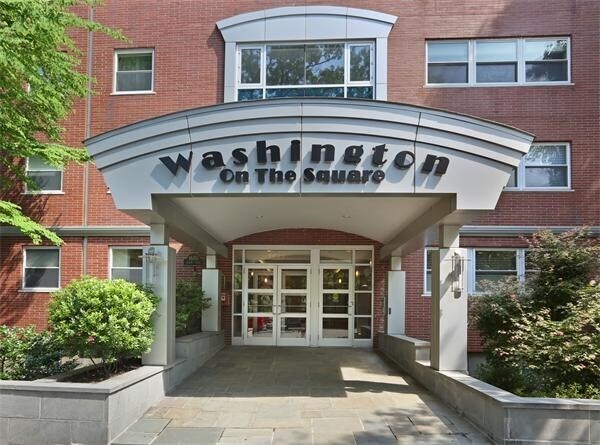 Foto del edificio - 1600 Beacon St