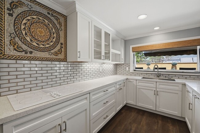 Foto del edificio - 1184 Devonshire Dr