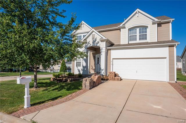 Building Photo - 1817 English Oak Dr