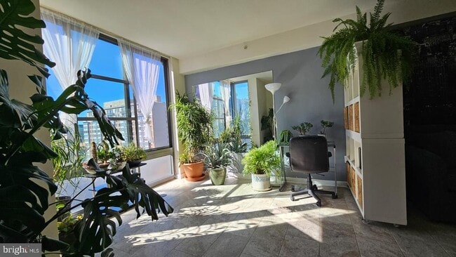 Foto del edificio - 475 K St NW