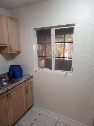 Building Photo - 3830 Bunche St