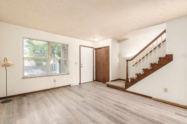 Foto del edificio - 4838 Dierker Rd
