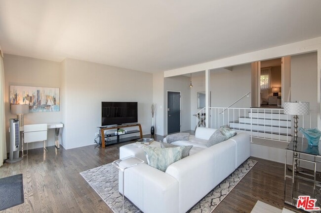 Building Photo - 18065 Coastline Dr