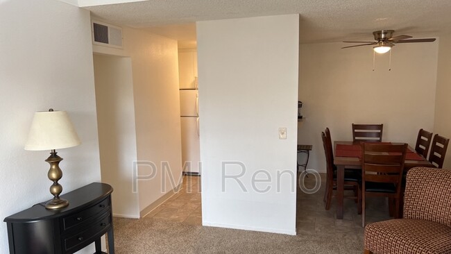 Foto del edificio - 2750 Plumas St