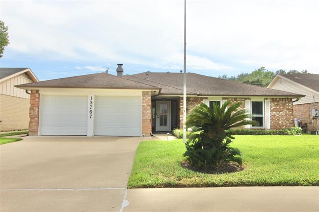 Foto del edificio - 13767 Greywood Dr