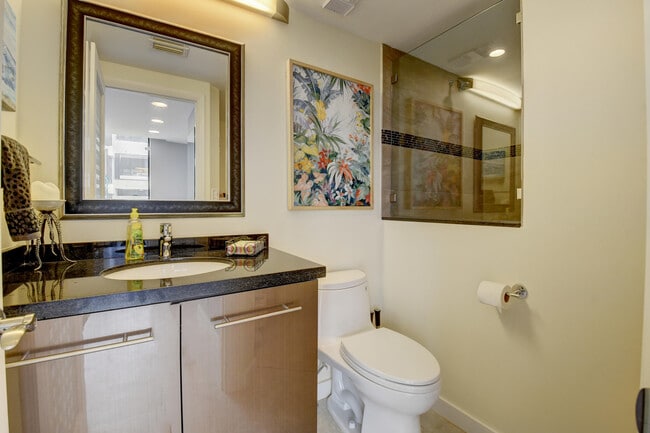 Building Photo - 2155 S Ocean Blvd