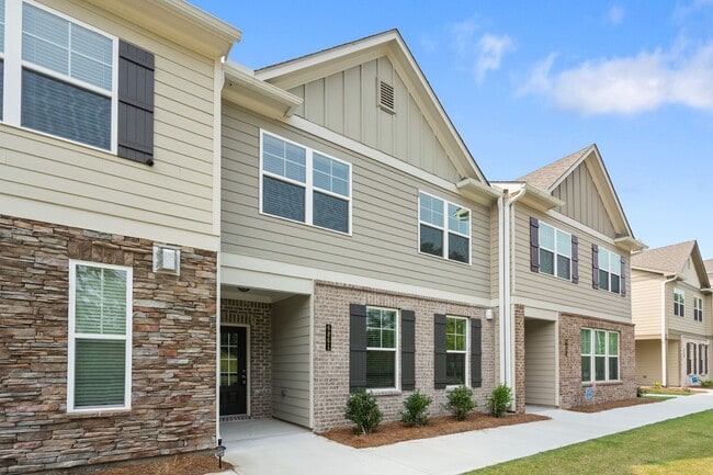Fabulous 3 Bedroom Townhome in Peachtree Corners! - Fabulous 3 Bedroom Townhome in Peachtree Corners!